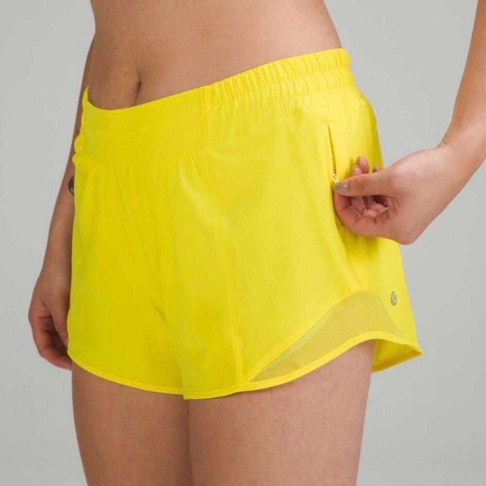 Lululemon Hotty Hot Low-Rise Lined Shorts 4”-Sonic Yellow – Women’s Size 2